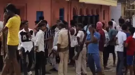 सिवान: जयजोर गांव में बिजली विभाग की लापरवाही से मासूम की मौत, ग्रामीणों में आक्रोश, शव पोस्टमार्टम के बाद परिजनों को सौंपा