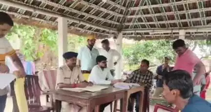 पूर्णिया पूर्व: पूर्णिया SP के निर्देश पर जिले के सभी थानों में जनता दरबार लगाकर जमीन संबंधी मामलों का किया गया निष्पादन