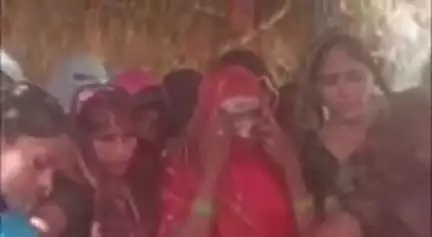 हाथरस: गांव कटेलिया में प्रसव के बाद महिला की मौत, परिजनों ने इलाज में लापरवाही और दहेज के लिए प्रताड़ित करने का लगाया आरोप