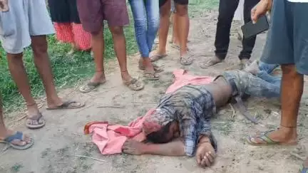 खजौली: खजौली के इनरवा गांव के पास स्वतंत्रता सेनानी एक्सप्रेस से गिरे युवक की हालत गंभीर