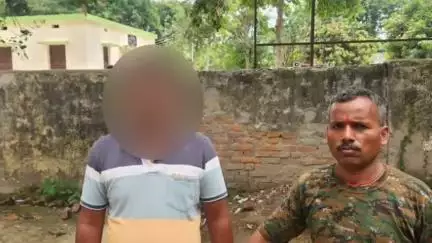 मोतिहारी: चिरैया थाना कांड सं-456/25 आर्म्स एक्ट के अभियुक्त संजय राय, पिता-जिगन राय ने आत्मसमर्पण किया