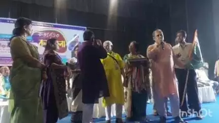 বর্ধমান ১: বর্ধমান সংস্কৃতি লোকো মঞ্চে‌ তৃণমূলের কর্মী সম্মেলনে বিধায়কের হাত ধরে বিজেপি থেকে তৃণমূলে যোগদান