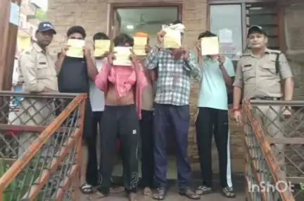 हरिद्वार: हरकीपौड़ी के पास बाजार में स्थानीय व्यापारियों और यात्रियों के बीच मारपीट मामले में पुलिस ने किया एक्शन, 6 गिरफ्तार