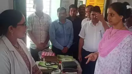 अमरोहा: अमरोहा के डीएम ने रायपुर कला में स्टॉप डायरिया कैंपेन का फीता काटकर किया उद्घाटन