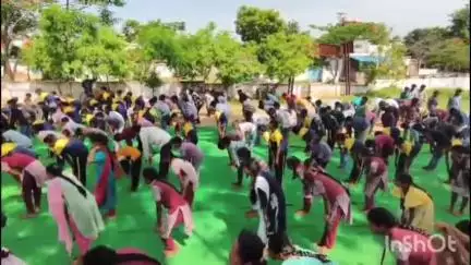 ఇల్లంతకుంట: ఘనంగా అంతర్జాతీయ ప్రపంచ యోగా దినోత్సవం..