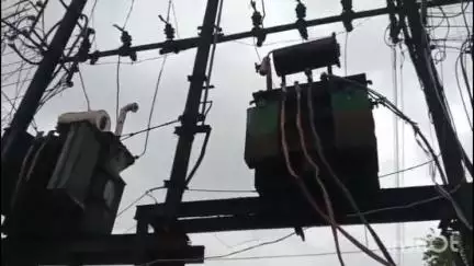 कटनी के एनकेजे इलाके समेत अन्य इलाको मेंटीनेंस के नाम पर बंद की जा रही बिजली उपभोक्ताओं हो रहे परेशान#jansamasya