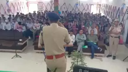 चितलवाना: परावा में आयोजित कार्यक्रम में सहायक पुलिस अधीक्षक कांबले ने युवाओं को नशे के खिलाफ जागरूक रहने की दी प्रेरणा