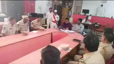 పీలేరు కోర్టులో జులై 5న జాతీయ లోక్ అదాలత్‌ను విజయవంతం చేయాలని 11వ అదనపు జిల్లా జడ్జి ఏ.మహేష్ పిలుపు