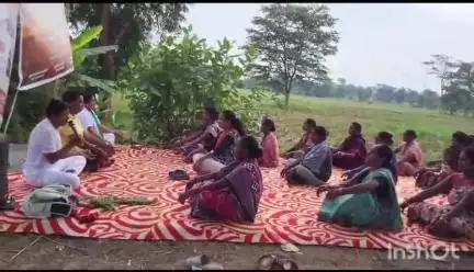 ରେଙ୍ଗାଲି: କଳାମାଟି ପଞ୍ଚାୟତରେ ଆନ୍ତର୍ଜାତୀୟ ଯୋଗ ଦିବସ ପାଳିତ, ଯୋଗଦେଲେ ସରପଞ୍ଚ