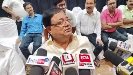 কোচবিহার ১: ফের প্রকাশে তৃণমূলের গোষ্ঠীদ্বন্দ্ব! পৌরসভাকেই সমস্যার কথা জানাতে হবে এমন কথা নেই, বললেন মন্ত্রী
