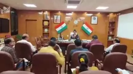 गुमला: पीसी एण्ड पीएनडीटी की जिला सलाहकार समिति की हुई बैठक, डीसी ने अवैध अल्ट्रासाउंड क्लीनिक चिन्हित करने का निर्देश दिया