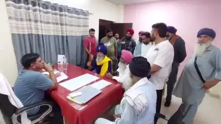 अनूपगढ़: ट्रक यूनियन अनूपगढ़ के कार्यालय में अध्यक्ष पद को लेकर दो पक्षों में हुआ विवाद, एक पक्ष ने कानूनी कार्रवाई की मांग की