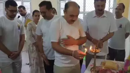 जोगिंदर नगर: मिनी सचिवालय जोगिंदरनगर के सभागार में मनाया गया 11वां अंतरराष्ट्रीय योग दिवस