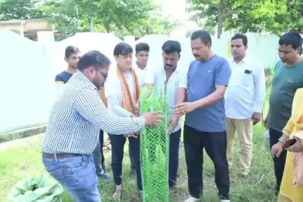 ଦିଗପହଣ୍ଡି: ସ୍ଥାନୀୟ ହାଇସ୍କୁଲ ଖେଳ ପଡିଆ ଇଣ୍ଡୋର ହଲରେ ଆନ୍ତର୍ଜାତୀୟ ଯୋଗ ଦିବସ ପାଳନ, ଯୋଗଦେଲେ ବିଧାୟକ
