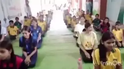 कुरूद: ग्राम अमलीडीह सहित विभिन्न स्कूलों में अंतर्राष्ट्रीय योग दिवस पर बच्चों ने किया योगाभ्यास