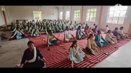 मुरहू: मुरहू में अंतर्राष्ट्रीय योग दिवस पर योग शिविर का आयोजन किया गया
