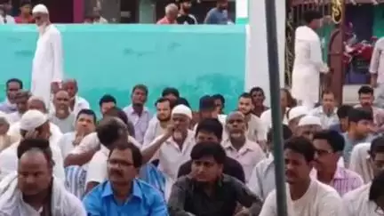 कोचाधामन: हल्दिखोरा ईदगाह मैदान में वक्फ बचाओ, दस्तूर बचाओ कांफ्रेंस का आयोजन