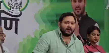 पटना ग्रामीण: पटना: नेता प्रतिपक्ष तेजस्वी यादव ने प्रेस कॉन्फ्रेंस में नीतीश सरकार को बताया 'नकलची सरकार'