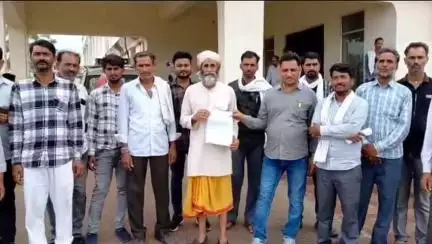 पन्ना: गुनौर विधानसभा क्षेत्र में दबंगों द्वारा बांध को क्षतिग्रस्त करने का आरोप, किसानों ने कलेक्टर से की शिकायत