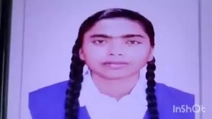 रॉबर्ट्सगंज: म्योरपुर के रजमिलान गांव में मनरेगा मजदूर की बेटी ने नीट परीक्षा में पाई सफलता, बनी चर्चा का विषय
