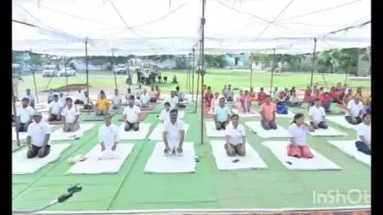 डौण्डी: अंतर्राष्ट्रीय योग दिवस के अवसर पर बालोद जिले के विभिन्न स्थानों पर किया गया सामूहिक योगाभ्यास