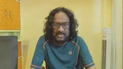 কাকদ্বীপ: গভীর সমুদ্র ডুবে গেল এফ বি মা  দুর্গা নামে একটি ট্রলার এ বিষয়ে প্রতিক্রিয়া দিলেন মৎস্যজীবী শ্রমিক ইউনিয়নের সম্পাদক