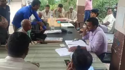 डेहरी: रोहतास जिले के विभिन्न थाना परिसर में आयोजित किया गया जनता दरबार