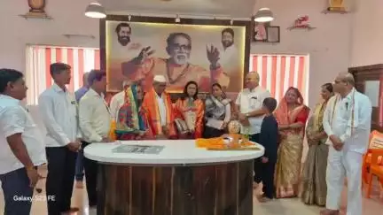 वैजापूर: बायगाव येथील विद्यार्थिनीची मुख्यमंत्री फेलोशिप साठी निवड,आमदार बोरनारे यांच्या संपर्क कार्यालयात विद्यार्थिनीचा सरकार