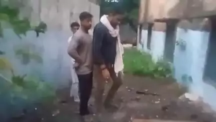 दरभंगा: सीएम साइंस कॉलेज में मजार के रास्ते में बन रहे सेफ्टी टैंक पर पार्षद प्रतिनिधि ने उठाए सवाल