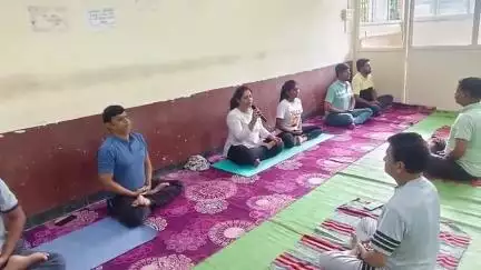वैजापूर: वैजापूर येथील जिल्हा व सत्र न्यायालयात योग दिन साजरा