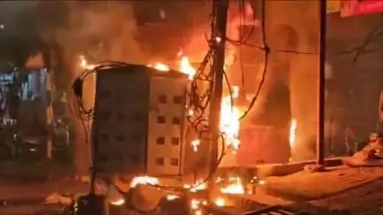 अटेली: अटेली में फ्रेश पिज़्ज़ा प्वाइंट की दुकान में शॉर्ट सर्किट से भीषण आग