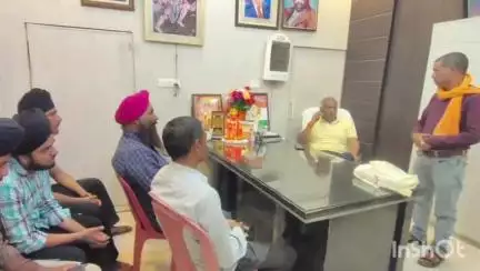 गदरपुर: गदरपुर विधायक अरविंद पांडे ने संतोषनगर गूलरभोज आवास पर आम जनता से मुलाकात कर उनकी समस्याएं सुनीं