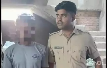 गया टाउन सीडी ब्लॉक: जिले के विभिन्न थाना क्षेत्रों से 30 लीटर महुआ शराब व एक बाइक के साथ एक आरोपी गिरफ्तार