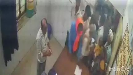 बाड़ी: अस्पताल में मरीज की जेब से उड़ाए गए 3 हजार रुपये, डॉक्टर को दिखाने आया था पीड़ित मरीज, सारी घटना सीसीटीवी में हुई कैद