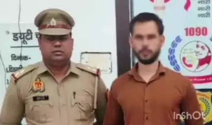 आगरा: मनोहरपुर बहादुरपुर रोड पर पुराने देसी शराब के ठेके के पास अवैध तमंचा और कारतूस लेकर घूम रहे 2 अभियुक्त गिरफ्तार