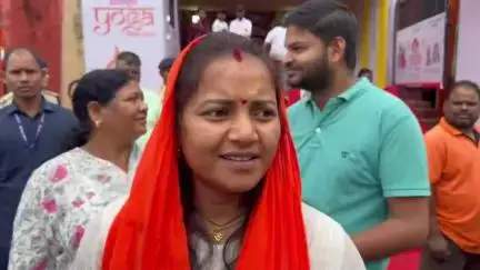 जशपुर: जशपुर में आयोजित अंतरराष्ट्रीय योग दिवस पर मंत्री लक्ष्मी राजवाड़े ने बताया, योग को जीवन का अहम हिस्सा