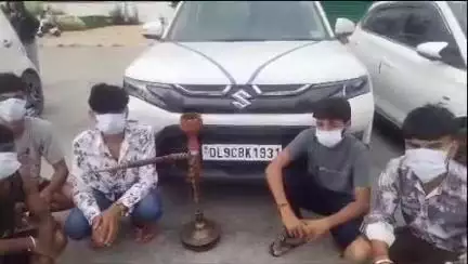 ऋषिकेश: पुलिस ने बैराज रोड से सड़क पर हुड़दंग मचा रहे पांच युवकों को किया गिरफ्तार, सभी हरियाणा निवासी हैं