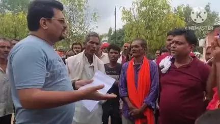 पथरिया: पथरिया वार्ड 15 के रहवासी बेदखली से परेशान, प्रशासन से राहत की गुहार
