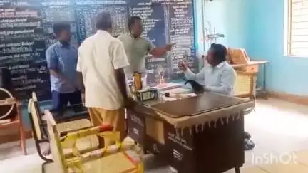 ஆண்டிமடம்: விளந்தையிலுள்ள அரசு மேல்நிலைப் பள்ளி தலைமையாசிரியருக்கு கொலை மிரட்டல்- சமூக வலைதளங்களில் வீடியோ வைரல் #viral
