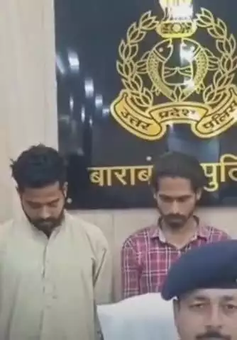 नवाबगंज: देवा थाना पुलिस ने खरेहटा गांव से दो शातिर वाहन चोरों को किया गिरफ्तार, चोरी की 8 बाइक और स्कूटी बरामद