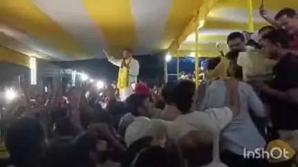 मोहिउद्दीननगर: बिहार बदलाव यात्रा के तहत प्रशांत किशोर एक दिवसीय दौरे पर मोहिउद्दीननगर बाजार पहुंचे