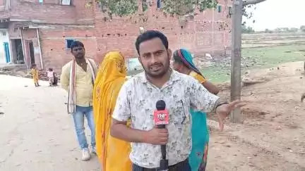 कोचस: कोचस नगर पंचायत के वार्ड नंबर 16 में गंदगी से भरा माहौल, नगरवासियों ने कहा- झाड़ू नहीं लगता, मच्छर से परेशान