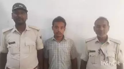 शंकरपुर: जीरवा गांव में पुलिस ने छापामारी कर गोनर यादव को शराब पीने के जुर्म में गिरफ्तार कर न्यायालय में पेश किया