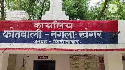 सिरसागंज: नगला खंगर थाना क्षेत्र में गांव दौलतपुर कर्खा के पास पुलिस ने तीन जुआरियों को पकड़ा, किया चालान