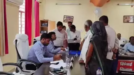 टेहरोली: तहसील समाधान दिवस में आए कुल 42 शिकायती पत्र, मौके पर 4 शिकायती पत्रों का हुआ निस्तारण