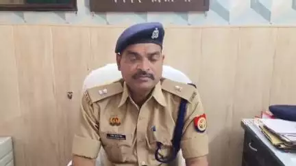 चायल: मखऊपुर तिराहे से दिनदहाड़े बाइक सवार बदमाशों ने सड़क किनारे खड़ी महिला के गले से चैन छीनी, पुलिस जांच में जुटी