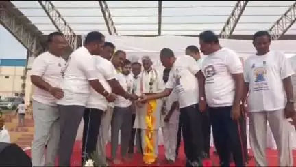 కుప్పం: సంపూర్ణ ఆరోగ్యానికి ప్రతి ఒక్కరూ నిత్యం యోగా చేయాలి: ఆర్టీసీ వైస్ ఛైర్మన్ మునిరత్నం