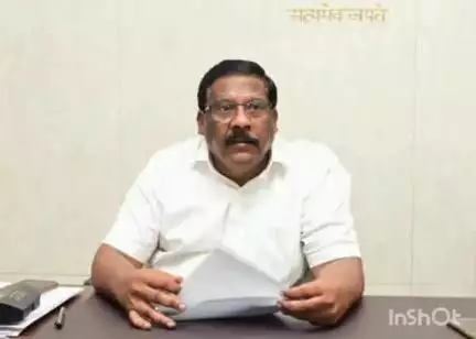 మహదేవ్​పూర్: సన్న బియ్యం పంపిణీ 75 శాతం పూర్తి అయినట్లు తెలిపిన అదనపు కలెక్టర్ రెవిన్యూ అశోక్ కుమార్