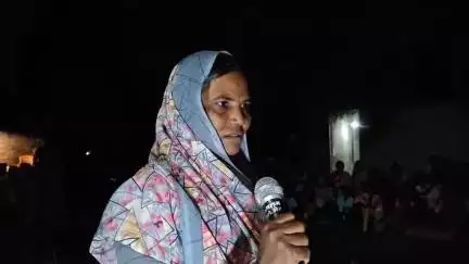शहादा: माजीमंत्री आमदार डॉ विजयकुमार गावित यांच्या समोर वरूळ कानडी गावातील ग्रामस्थांनी मांडल्या आपल्या समस्या #Jansamasya
