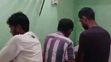 धरहरा: सड़क दुर्घटना में बाइक सवार युवक गंभीर रूप से घायल